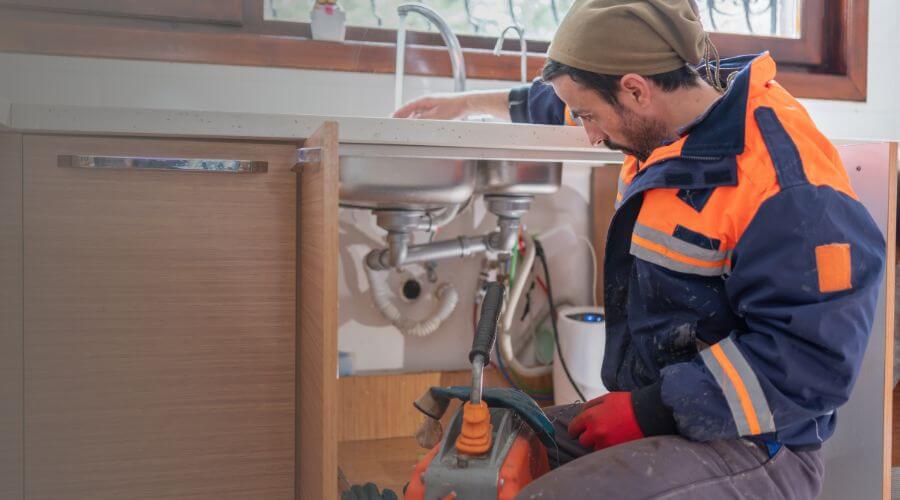 Expert burst pipe repair services in Spirit Lake, IA